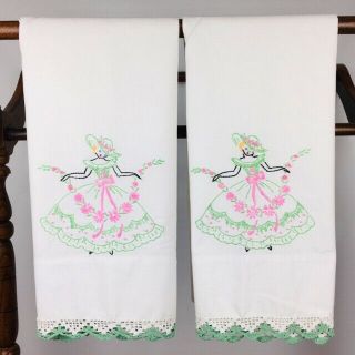 Vintage Pair Pillowcases Southern Belle Floral Pink Green Embroidered Crochet