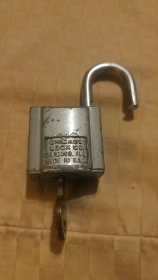 Vintage Chicago Lock Co Padlock With Chicago Numbered Key