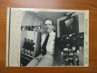 Ap Wire Press Photo - Fred A.  Leuchter Smiles With Electric Chair Death Machine