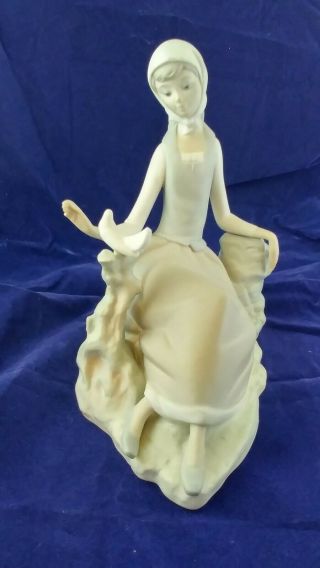 Retired Lladro Spain Shepherdess Girl With Dove Bird Figurine 4660
