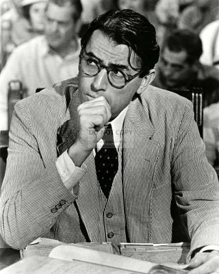 Gregory Peck In The Film " To Kill A Mockingbird " - 8x10 Publicity Photo (fb - 847)