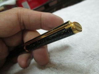Dunhill89 Starwall Gold Dust With Black Laque Ball Point Pen Logo Top