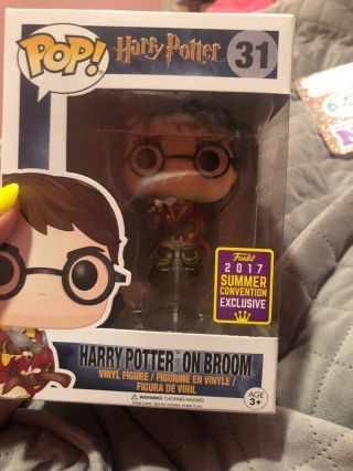 Funko Pop Harry Potter 31 Harry Potter On Broom (summer Convention Exclusive)