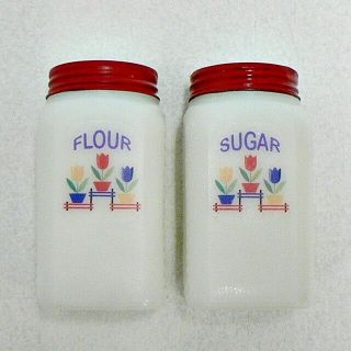 Flour And Sugar Shakers 3 Tulips Design