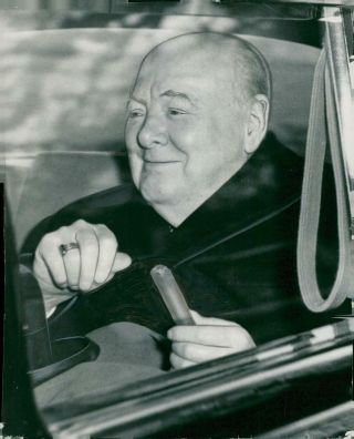 Winston Churchill In The Car After Receiving The Trunk Order - Vintage Photo