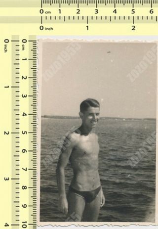 Beefcake Shirtless Muscular Man,  Guy In Trunks Bulge Gay Int Beach Old Photo Org