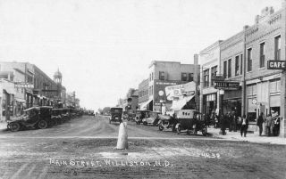 Williston North Dakota Main Street Real Photo Vintage Postcard Jh230502