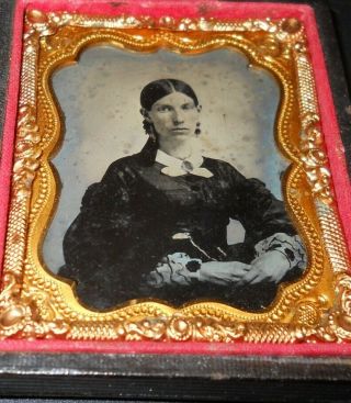 1/9th Plate Ambrotype Of Lady In A Full Case Separated Hinge