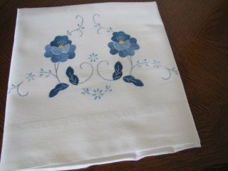 Vintage Single Pillowcase Embroidered & Appliqued Wedgwood Blue Daffodils Wow