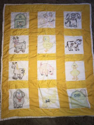 Vtg Handmade Baby Crib Blanket Nursery Quilt Embroidered Farm Animals 38x48