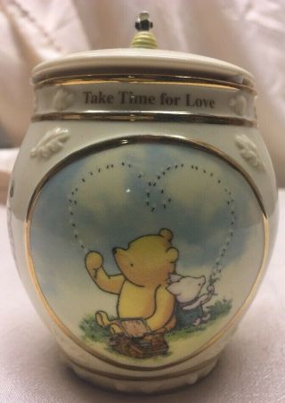 Classic Winnie The Pooh 2000 Porcelain Music Box With Lid Ardleigh Elliott 22