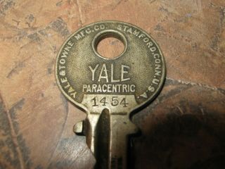 Antique Vintage Yale & Towne Paracentric Brass Key 1454 Y & T Security