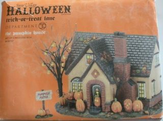Deptartment 56 Halloween Trick - Or - Treat Lane - The Pumpkin House - Store Display
