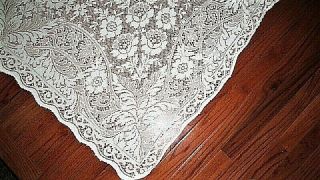 VTG 60X96 WHITE ROSE? AND PLUME COTTON QUAKER LACE TABLECLOTH W PIQUE LOOPS 4