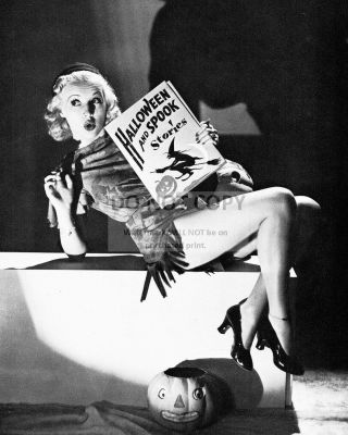 Betty Grable Sex Symbol Pin - Up - 8x10 Halloween Themed Publicity Photo (zy - 362)