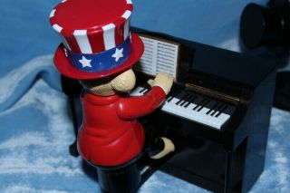 MR CHRISTMAS TEDDY TAKES REQUEST PIANO PLAYING BEAR with hat rack EUC musical 5