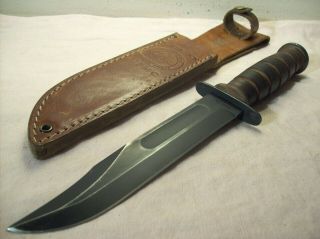 1998 Case Xx U.  S.  Marine Corp.  Razor Sharp Fighting Knife W/orig.  Leather Sheath