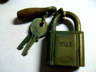 Vintage Yale & Towne Mfg Co.  Brass Lock & Keys