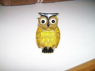Vintage Calcomp Acrylic / Lucite / Plastic Yellow Gold Glitter Owl Nightlight