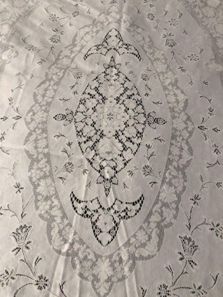 Stunning Vintage Off White Quaker Lace Oval Cotton Tablecloth 70 " X90 "