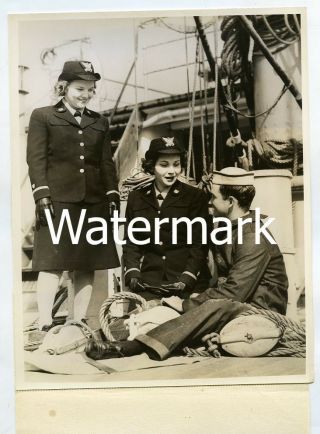 1943 Vintage Photo Coast Guard Lady Female Spar Doris Springer Frances Gulliver