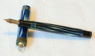 Parker Lucky Curve Fountain Pen - Blue Wave - 3 Gold Nib - Ring Top