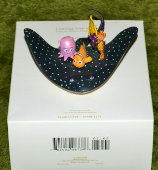 Hallmark Christmas Ornament Disney Finding Nemo Learning with Mr.  Ray 4