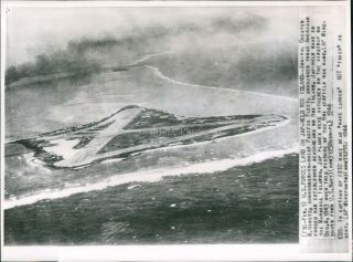 1944 Wire Photo Ww2 Chester Nimitz Commander Chief Pacific Fleet Island 8x10
