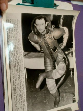 6/22/45 Ap Wire Photo Strato High Altitude Flight Suit By Bf Goodrich Dsp541