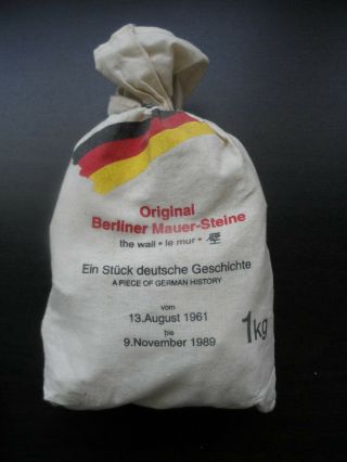 Berlin Wall - Historical Souvenir - 1 Kilogram Bag W/coa