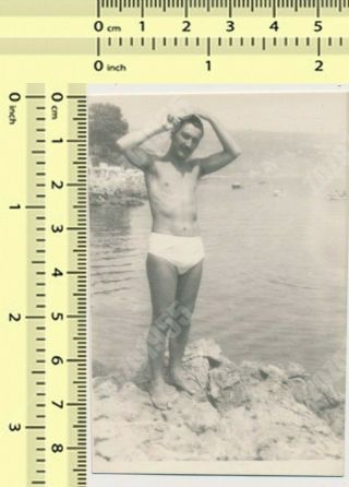 Shirtless Guy Fixing Hair On Beach,  Man In Trunks Bulge Gay Int Old Orig.  Photo