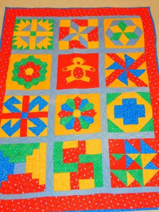 Vintage First Impressions Crib Sampler Quilt Red Blue Yellow Green Teddy 36x47 "