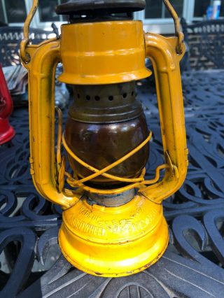 Vintage Rare Yellow 7.  5” Winged Wheel Kerosene Lantern No.  350 Post Wwii Japan