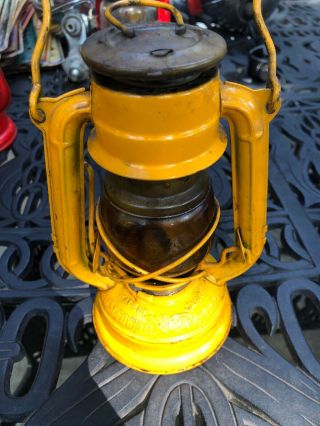 Vintage Rare Yellow 7.  5” Winged Wheel Kerosene Lantern No.  350 Post WWII Japan 2
