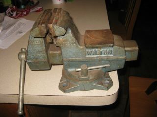 Vintage Wilton Vise 3 1/2  Jaw,  Cast Iron Bench Vice With Pipe Grip Swivel