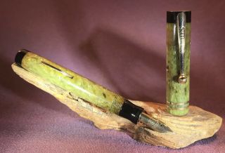 Vintage Sheaffer’s 5 - 30 Fountain Pen Jade Green W/ 14k Semi - Flex Nib - Old &