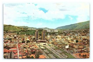 Vintage Postcard Avenida Bolivar Caracas Venezuela With Stamps H2