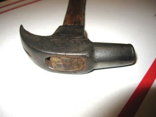 ANTIQUE UNKNOWN MAKER FARRIERS HAMMER W/HAND MADE HANDLE GOOD ANTIQUE COND. 3