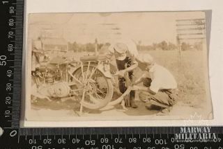 Postcard Harley Davidson Vintage Motorcycle Manitoba Licence Plate (16915)
