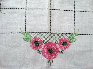 Vtg TABLE CLOTH Centerpiece Supper Hand Embroidered Floral 35.  5 X 33 Lace Edge 3
