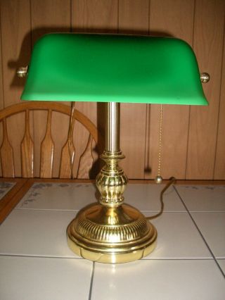 Vintage BANKERS LAWYERS Brass Desk Lamp w/EMERALD Green Glass Shade 2