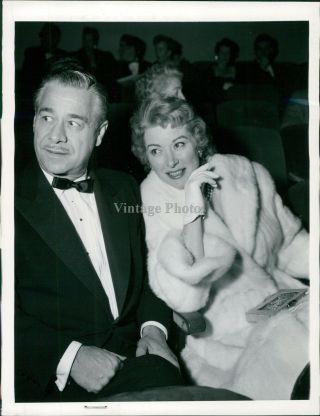 1955 Press Photo Actress Greer Garson Buddy Fogelson Beverly Hills Film Star 7x9