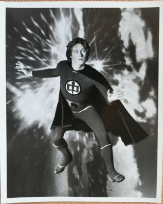 8 X 10 Abc B & W Glossy Promo Photo For " The Greatest American Hero "