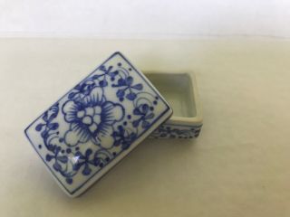 Vintage Chinese Porcelain Blue White Trinket Box with lid miniature set of 2 3