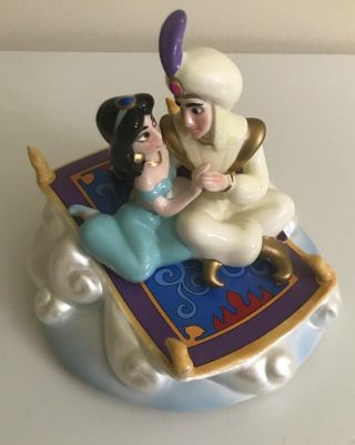 Disney Aladdin & Jasmine On Carpet Music Box By Schmid Plays " A Whole World "