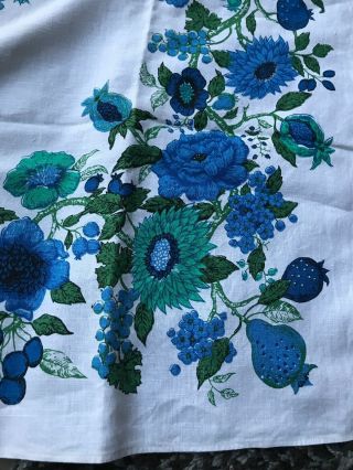 Vtg 60s 70s Retro Linen Printed Floral Blue Green And White Tablecloth 5