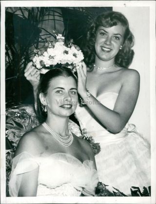 1953 Press Photo Beauty Contest Margurite Ely Palmetto Fl Mrs America Lady 7x9