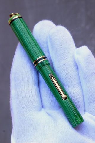 ECLIPSE - Fountain Pen - JADE GREEN CELLULOID - 14K GOLD NIB - From 20 ' s 5