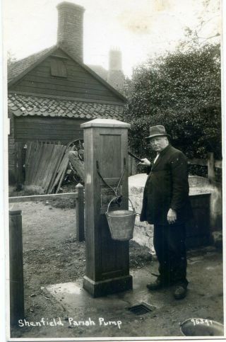 Shenfield - Parish Pump - Old Real Photo Postcard View