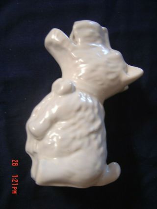 Dog Bud Vase Red Wing 877 Scottish Terrier White Very Rare & Collectible